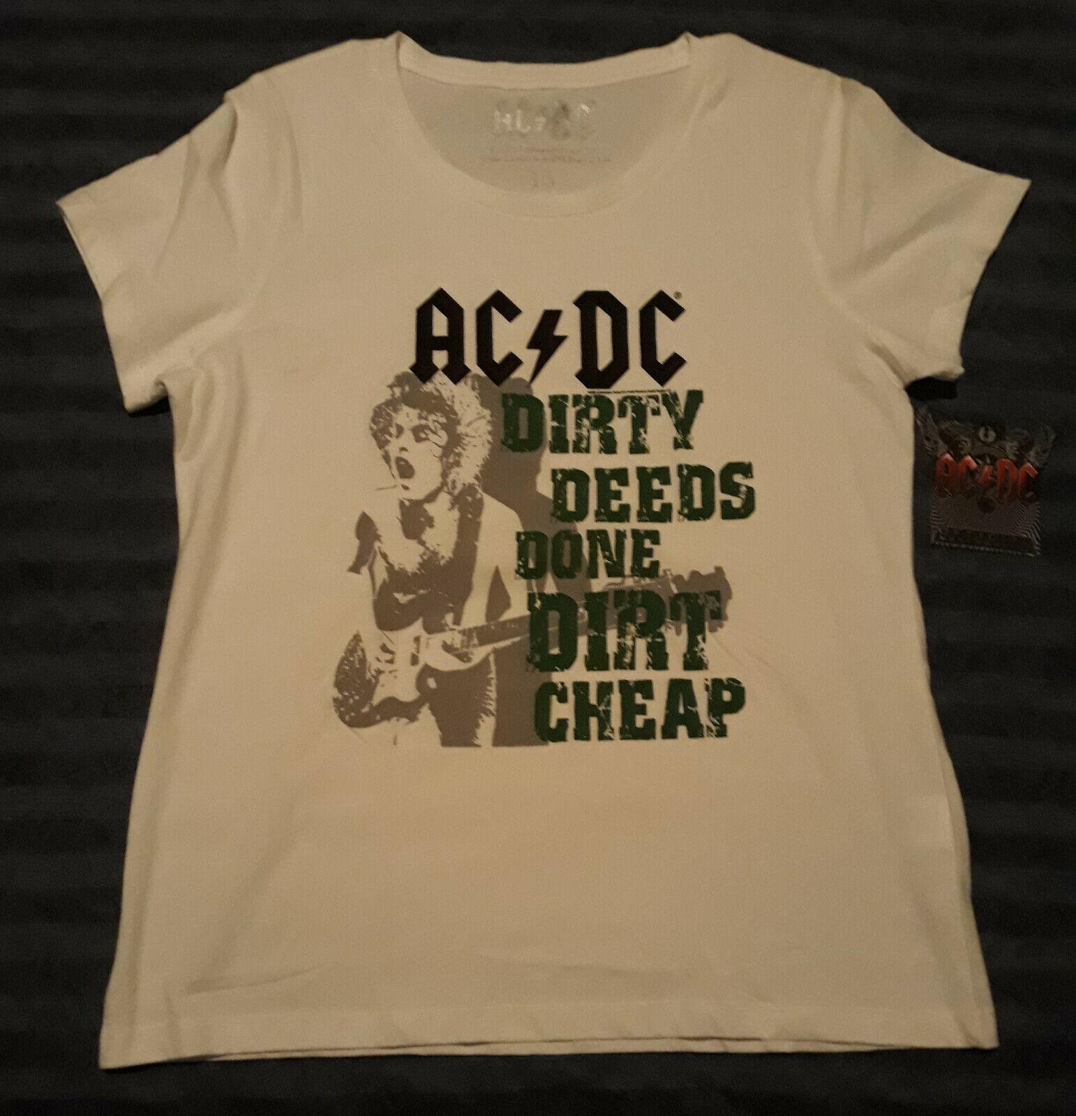 Ac/dc Dirty Deeds Done Dirt Cheap Bnwt Angus Young Rare White T-shirt Bon Scott